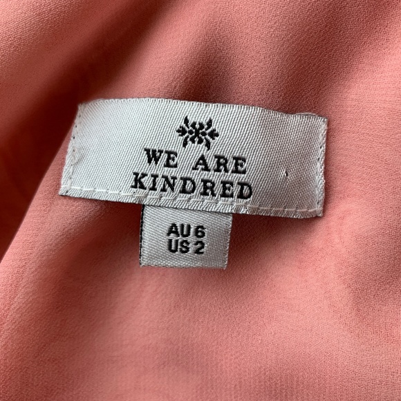 We Are Kindred Xanthe Printed Button Slip - Picture 7 of 8